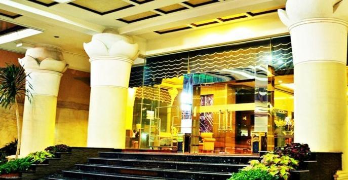 Hotel D'Wangsa Maluku Giacarta Esterno foto